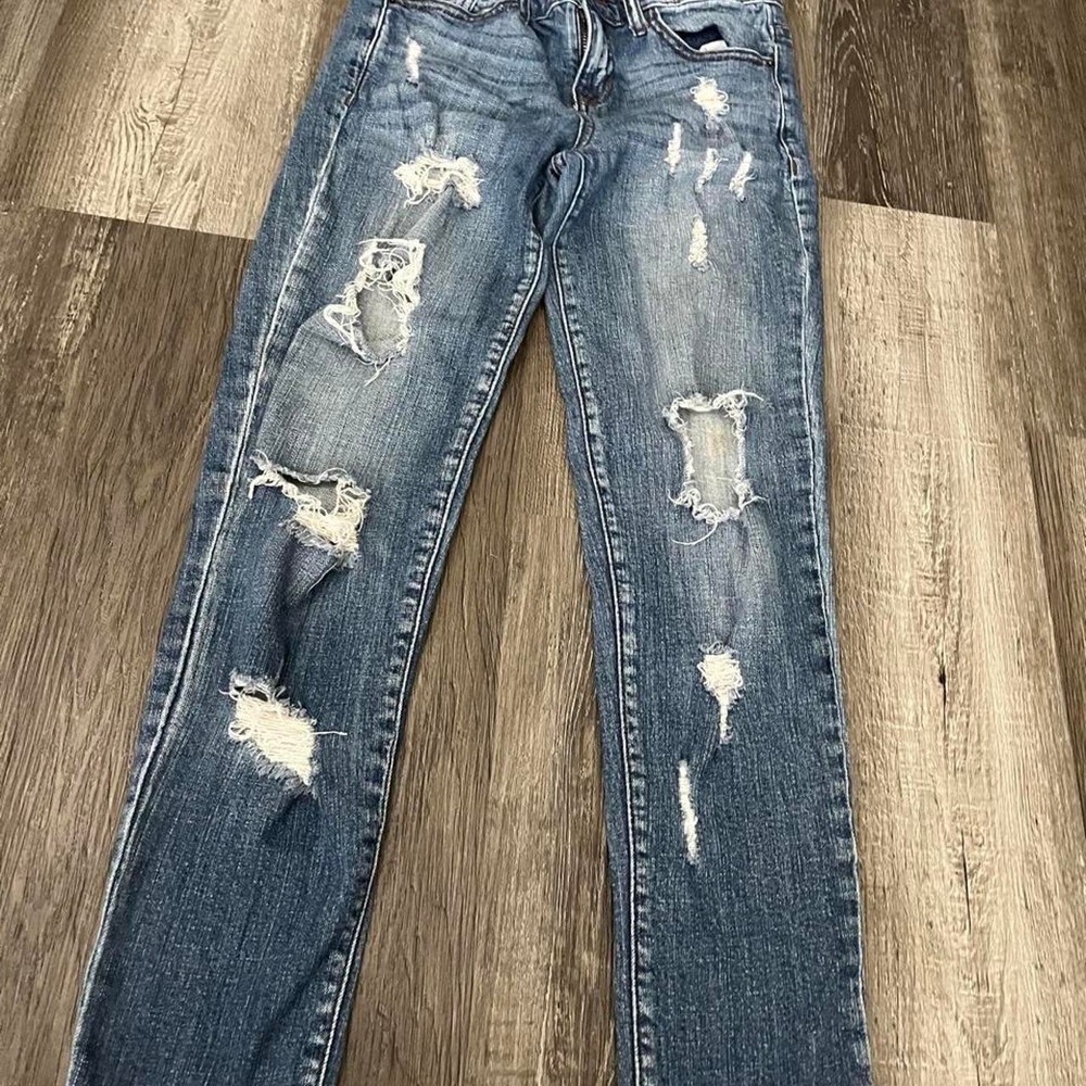 Distressed Skinny Jeans